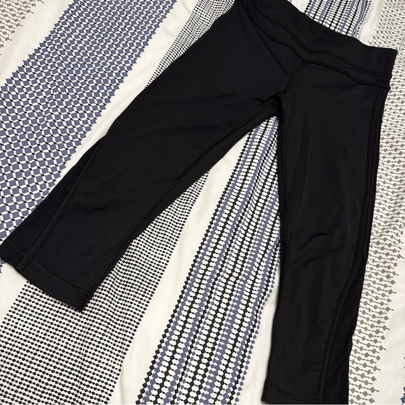 Cropped Lululemon Leggings - Picture 7 of 16
